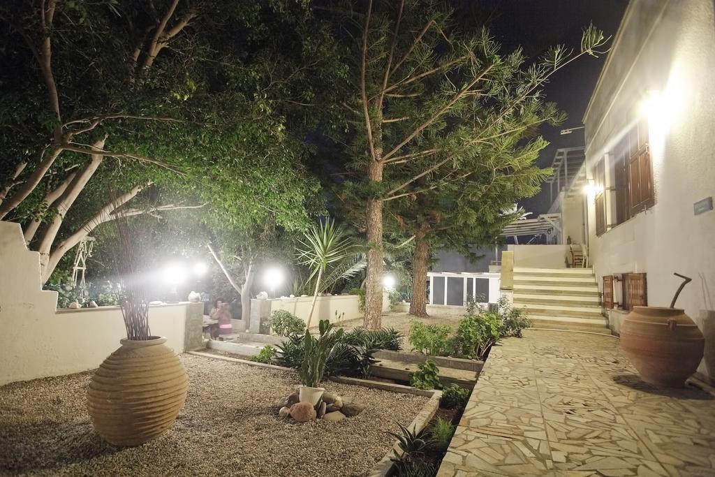 Villa Venus Adamantas  Bagian luar foto