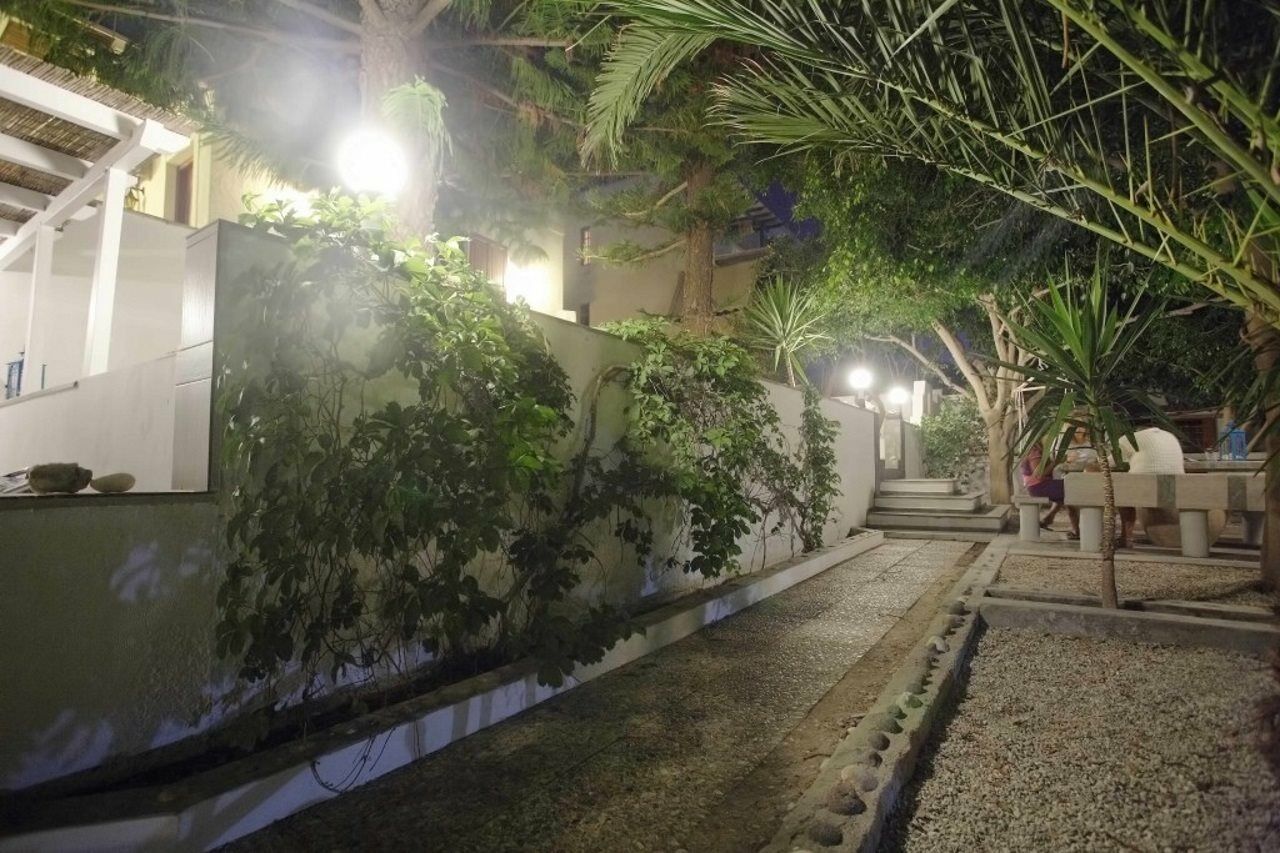 Villa Venus Adamantas  Bagian luar foto